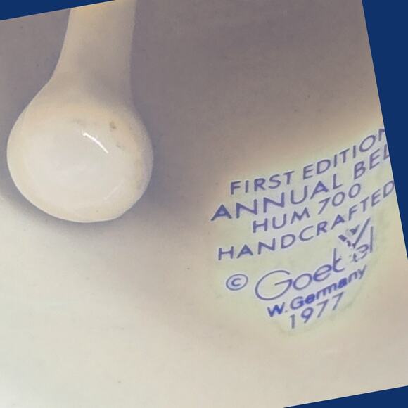 #110 Hummel TMK-5 Let's Sing Boy Figurine & 1st Ed. 1978 bas-relief Goebel Bell - Picture 12 of 16